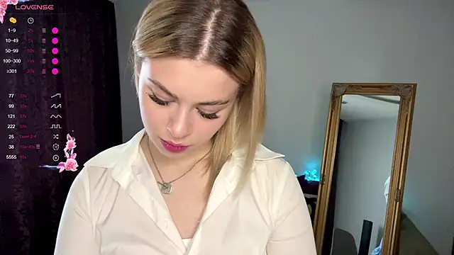 Lil Elisa online show from October 13, 2025, 10:28 am