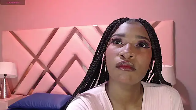 SophiaBloss online show from September 19, 2025, 3:32 am