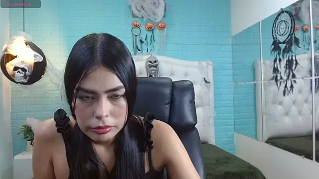 kiityvall19 online show from October 21, 2025, 1:10 pm