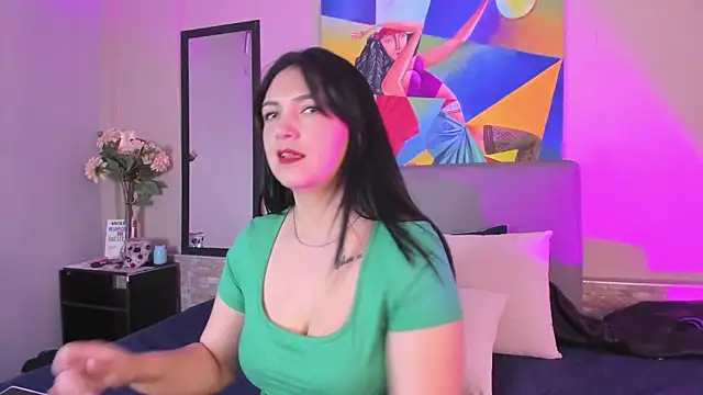 Viioleetta  online show from September 17, 2025, 1:24 pm