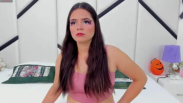 Snapshot of AlanaCusack chatting on October 30, 2025, 12:14 pm AlanaCusack online show from October 30, 2025, 12:14 pm