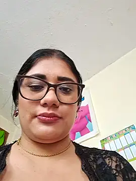 Snapshot of Monse--145 chatting on October 13, 2025, 1:23 pm Monse--145 online show from October 13, 2025, 1:23 pm