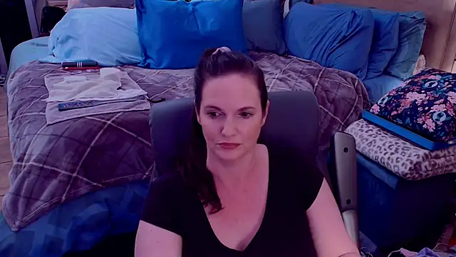 ninajaymes online show from April 23, 2026, 10:44 pm