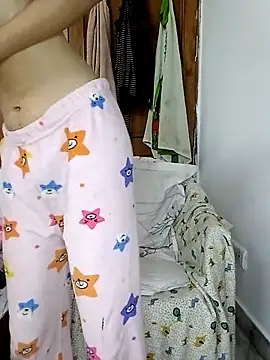 Snapshot of miss_raavy chatting on February 19, 2026, 9:39 am miss raavy online show from February 19, 2026, 9:39 am