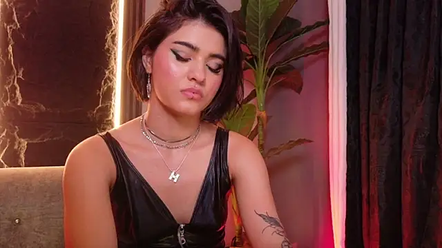 La Diabla 111  online show from October 26, 2025, 5:35 pm