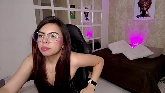 Snapshot of violerr_01 chatting on September 29, 2025, 8:03 pm violerr 01 online show from September 29, 2025, 8:03 pm