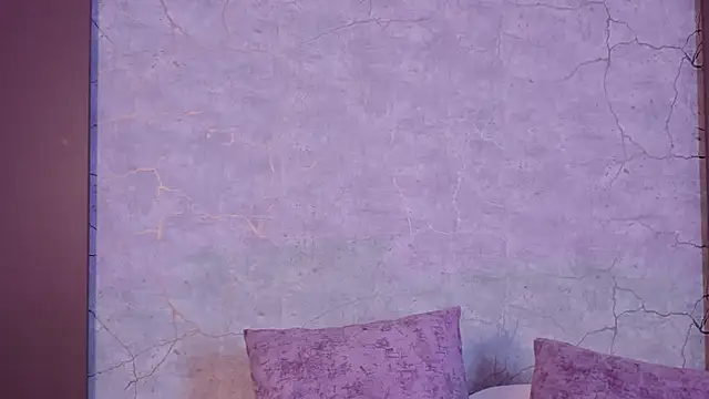 Snapshot of allie_bruce chatting on September 21, 2025, 3:11 am allie bruce online show from September 21, 2025, 3:11 am