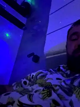 Snapshot of KstnSrg19 chatting on September 18, 2025, 10:57 pm KstnSrg19 online show from September 18, 2025, 10:57 pm