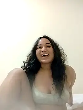 SoakedUpKitty- online show from December 3, 2025, 11:36 pm