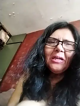 tishaluck29 online show from September 17, 2025, 11:18 pm