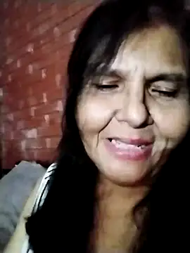 tishaluck29 online show from September 13, 2025, 1:16 am