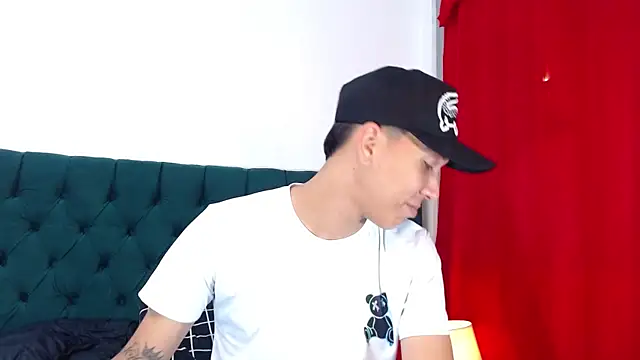 Snapshot of Ariatnaanddilan chatting on October 11, 2025, 12:22 am Ariatnaanddilan online show from October 11, 2025, 12:22 am