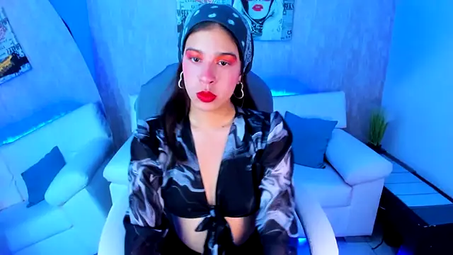 Snapshot of Eva_hells_ chatting on October 21, 2025, 7:35 pm Eva hells  online show from October 21, 2025, 7:35 pm