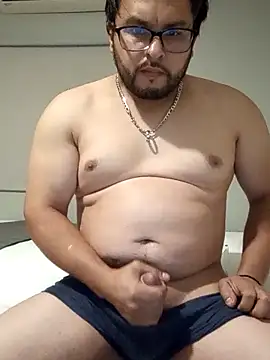 Snapshot of MauxXx93 chatting on February 17, 2026, 5:38 am MauxXx93 online show from February 17, 2026, 5:38 am