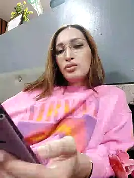 toni 0601 online show from February 12, 2025, 6:08 am