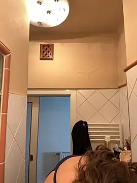 Snapshot of SophiiaStarr chatting on October 16, 2025, 12:46 pm SophiiaStarr online show from October 16, 2025, 12:46 pm