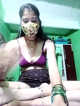 Maya8080 online show from September 14, 2025, 8:04 am