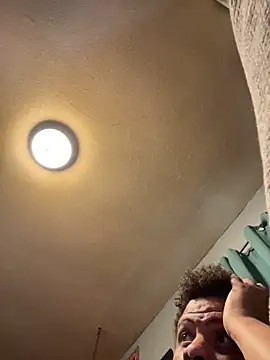 Snapshot of MRFreakBoi chatting on November 9, 2025, 10:36 pm MRFreakBoi online show from November 9, 2025, 10:36 pm