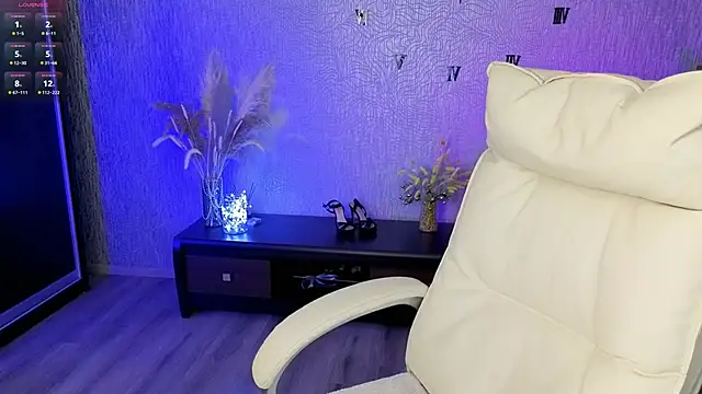 NikkiiStill online show from May 31, 2026, 2:50 am