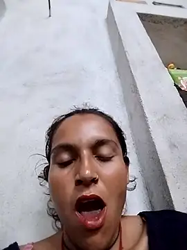 Snapshot of Sonam_shinde chatting on October 2, 2025, 5:49 pm Sonam shinde online show from October 2, 2025, 5:49 pm