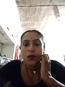 Snapshot of Sonam_shinde chatting on October 18, 2025, 4:20 pm Sonam shinde online show from October 18, 2025, 4:20 pm