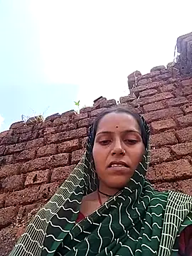 Snapshot of Sonam_shinde chatting on October 13, 2025, 5:09 am Sonam shinde online show from October 13, 2025, 5:09 am