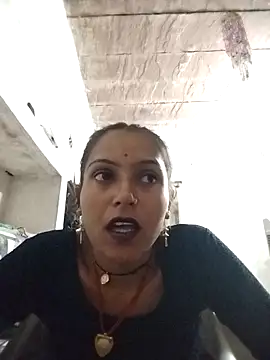 Snapshot of Sonam_shinde chatting on October 14, 2025, 9:15 pm Sonam shinde online show from October 14, 2025, 9:15 pm