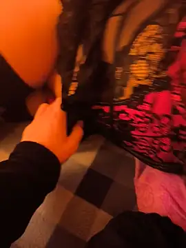 MiriandZacki online show from September 26, 2025, 8:27 pm