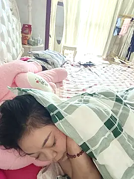 smgirls online show from October 22, 2025, 2:55 am