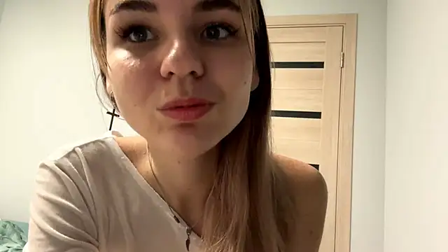 Denni Spilber online show from September 22, 2025, 4:46 pm