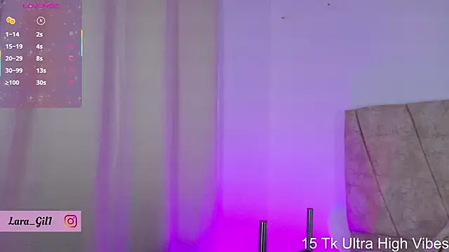 LaraGiil online show from October 3, 2025, 12:50 pm