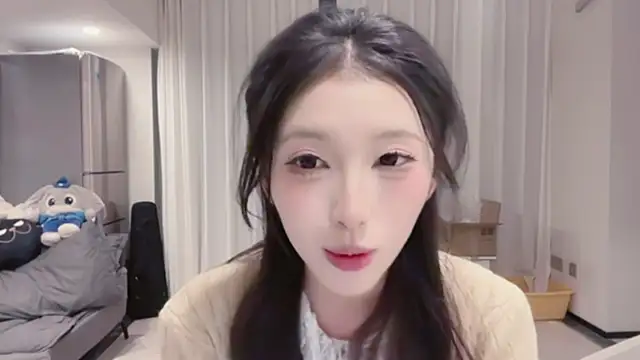 Snapshot of ZhaoZhao-ZM chatting on October 18, 2025, 1:46 pm ZhaoZhao-ZM online show from October 18, 2025, 1:46 pm