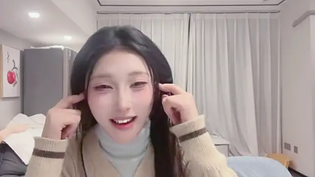 Snapshot of ZhaoZhao-ZM chatting on October 25, 2025, 1:23 pm ZhaoZhao-ZM online show from October 25, 2025, 1:23 pm