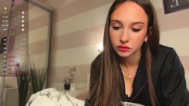 Snapshot of Kate_Yanson chatting on September 30, 2025, 5:30 pm Kate Yanson online show from September 30, 2025, 5:30 pm