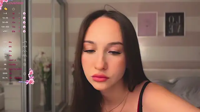 Snapshot of Kate_Yanson chatting on October 22, 2025, 5:34 pm Kate Yanson online show from October 22, 2025, 5:34 pm