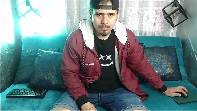 Snapshot of thiago_bos chatting on October 17, 2025, 11:34 am thiago bos online show from October 17, 2025, 11:34 am