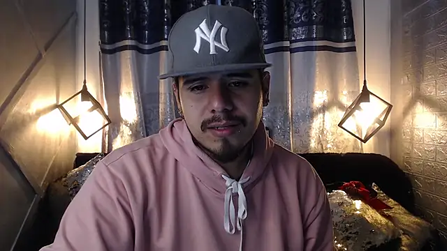 Snapshot of thiago_bos chatting on October 9, 2025, 11:00 am thiago bos online show from October 9, 2025, 11:00 am