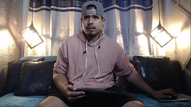 Snapshot of thiago_bos chatting on October 16, 2025, 11:18 am thiago bos online show from October 16, 2025, 11:18 am