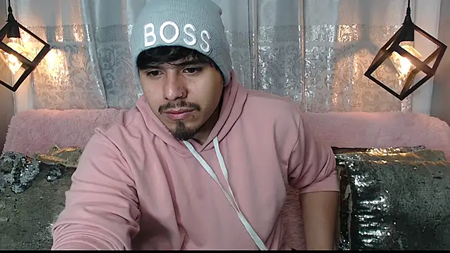 Snapshot of thiago_bos chatting on September 18, 2025, 11:35 am thiago bos online show from September 18, 2025, 11:35 am