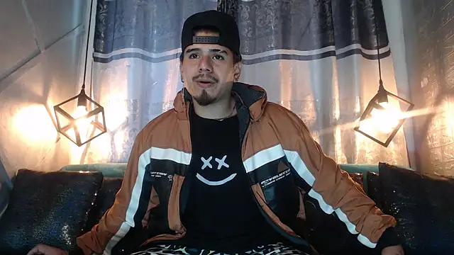 Snapshot of thiago_bos chatting on October 13, 2025, 1:12 pm thiago bos online show from October 13, 2025, 1:12 pm