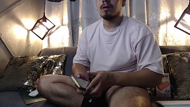 Snapshot of thiago_bos chatting on October 1, 2025, 10:41 am thiago bos online show from October 1, 2025, 10:41 am