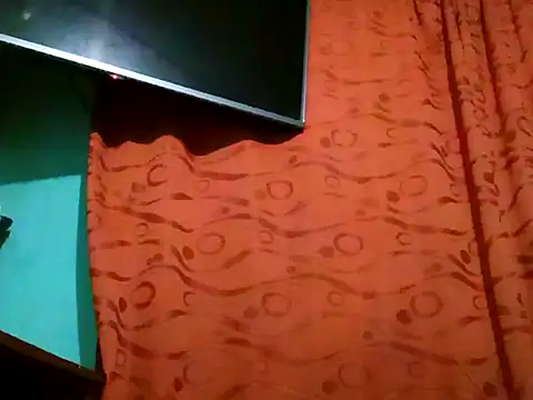 Snapshot of True_Di chatting on September 23, 2025, 1:23 am True Di online show from September 23, 2025, 1:23 am