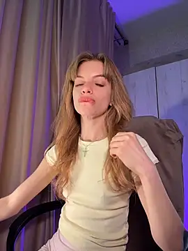 mari  papi online show from May 13, 2026, 7:10 pm