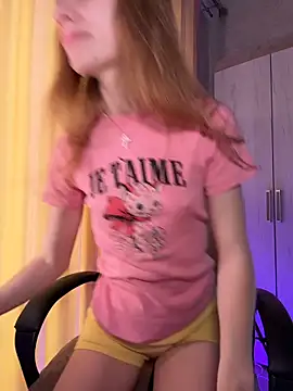 Snapshot of mari__papi chatting on February 20, 2026, 12:18 pm mari papi online show from February 20, 2026, 12:18 pm