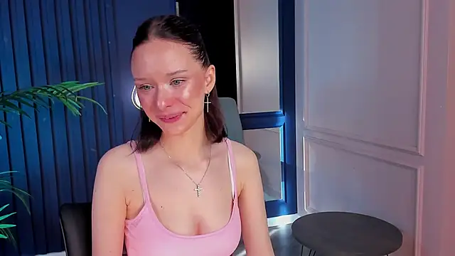 daily glam online show from September 19, 2025, 1:04 pm