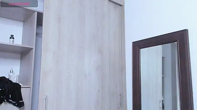 Snapshot of KingLevi01 chatting on October 30, 2025, 11:12 pm KingLevi01 online show from October 30, 2025, 11:12 pm