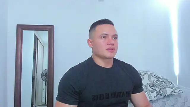 KingLevi01 online show from March 31, 2026, 7:27 pm