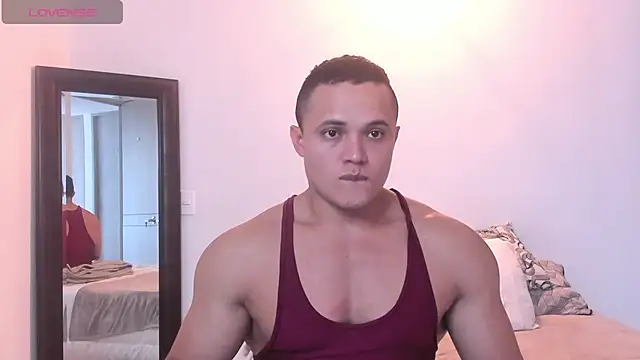 Snapshot of KingLevi01 chatting on September 11, 2025, 2:28 pm KingLevi01 online show from September 11, 2025, 2:28 pm