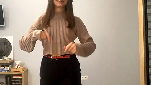 Snapshot of SoulHiperAgne_ chatting on October 24, 2025, 1:32 pm SoulHiperAgne  online show from October 24, 2025, 1:32 pm