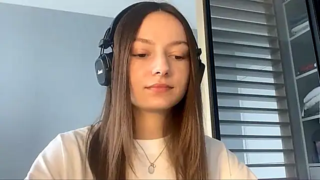 Snapshot of SoulHiperAgne_ chatting on September 20, 2025, 7:46 am SoulHiperAgne  online show from September 20, 2025, 7:46 am